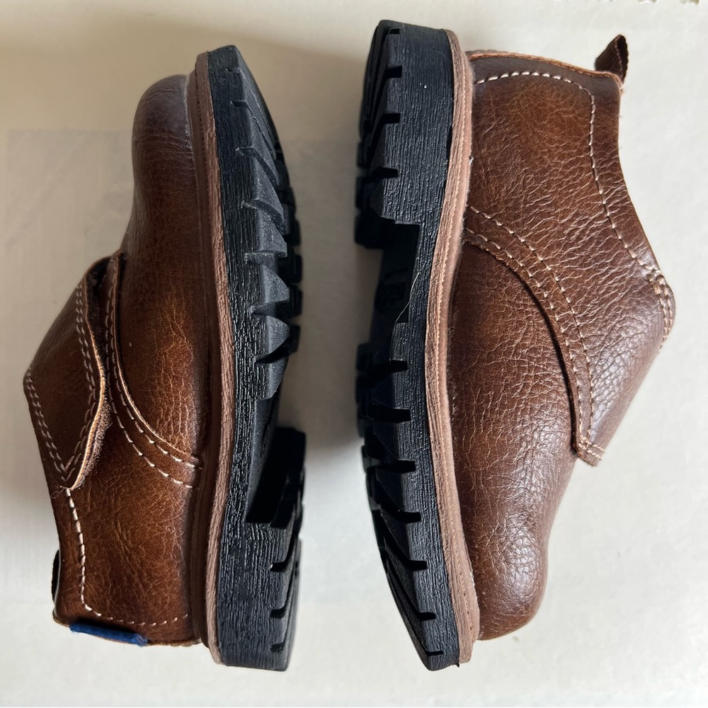NWOT toddler boy brown shoes